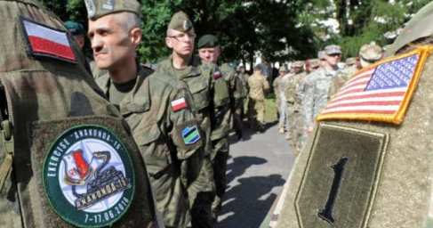 Учения НАТО почти у границ России — удивительная глупость, — американский политолог