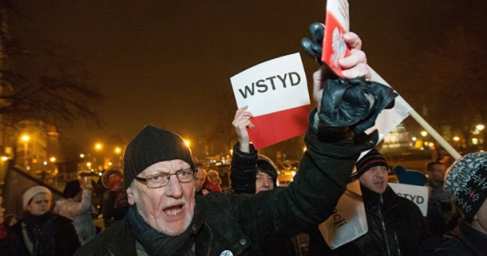 Оппозиция готова к силовому захвату власти, — польское издание