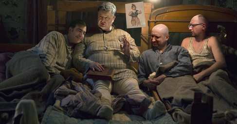 Порошенко пожаловался, что не видит жену дома