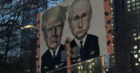 «Я помочусь на консульство России!» — цвет американской интеллигенции вышел на протест против Трампа (ФОТО, ВИДЕО)