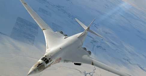 Российские ракетоносцы Ту-160 выполнили 10-часовой полёт над Карибским морем (+ФОТО, ВИДЕО)