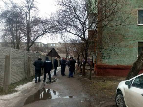 Типичная Украина: В Чернигове бандит обстрелял полицейских и взорвал гранату (ФОТО, ВИДЕО) | Русская весна