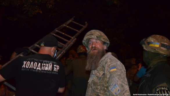 ΕΠΕΙΓΟΝ: Σφαγή στο Κίεβο, σε απευθείας μετάδοση. Παρακολουθήστε και να σχολιάσει με ένα "Ρωσική Άνοιξη" (ΦΩΤΟΓΡΑΦΙΕΣ, ΒΙΝΤΕΟ 18+) | Ρωσική άνοιξη