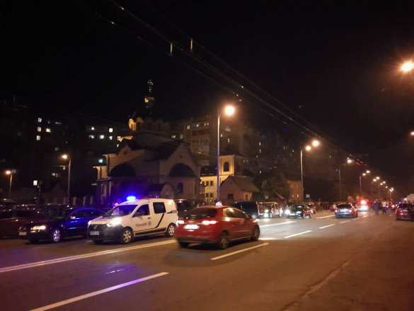 Неонацисты и Аваков посрамлены: десятки тысяч верующих восточного и западного крыла Крестного хода вошли в Киев (+ФОТО, ВИДЕО) | Русская весна