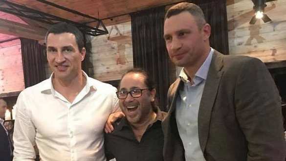 У «профессора Лебединского» в «День независимости» украли телефон в центре Киева | Русская весна