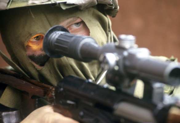 Снайпер ДНР ликвидировал украинского морпеха под Мариуполем (ФОТО) | Русская весна