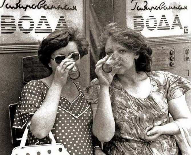 Врач&nbsp; рассказала, кому нельзя пить газировку