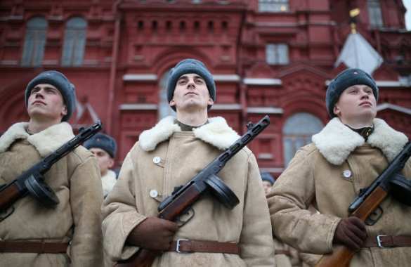 Марш на Красной площади в честь военного парада 7 ноября 1941 года (фото/видео) | Русская весна