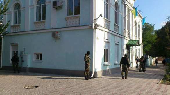 В Симферополе прошел обыск в штаб-квартире «Меджлиса крымско-татарского народа» | Русская весна
