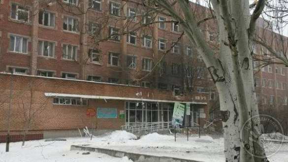 Central Hospital hit by Ukrainian shell in Donetsk (PHOTOS) | Русская весна