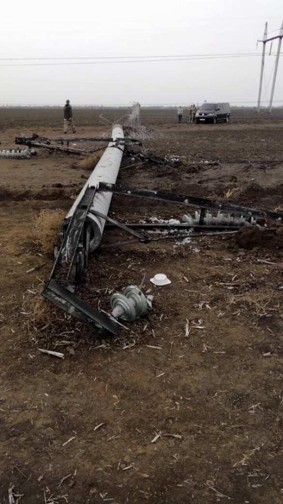 «Истинные бандеровцы», устроившие блокаду Крыма, похвалились избитым до потери сознания водителем (ФОТО) | Русская весна