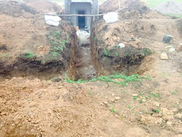 Великая Украинская стена: двери бункера с замками снаружи и рассыпающийся бетон (ФОТО) | Русская весна