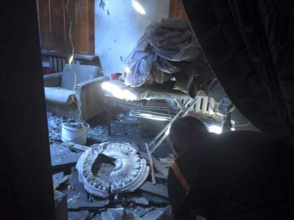 С 6-го по 7-е августа обстрелами ВСУ в Донецке повреждены 20 зданий (ФОТО+ВИДЕО) | Русская весна