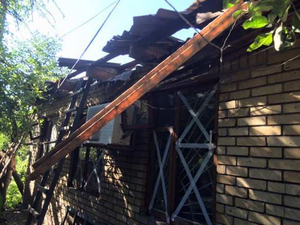 С 6-го по 7-е августа обстрелами ВСУ в Донецке повреждены 20 зданий (ФОТО+ВИДЕО) | Русская весна