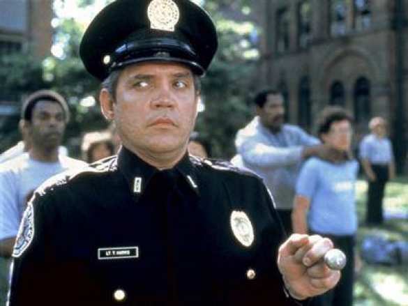 Эпатажный губернатор Закарпатья продефилировал на публике в форме из «Полицейской Академии» (ФОТО + тематический киносюжет) | Русская весна