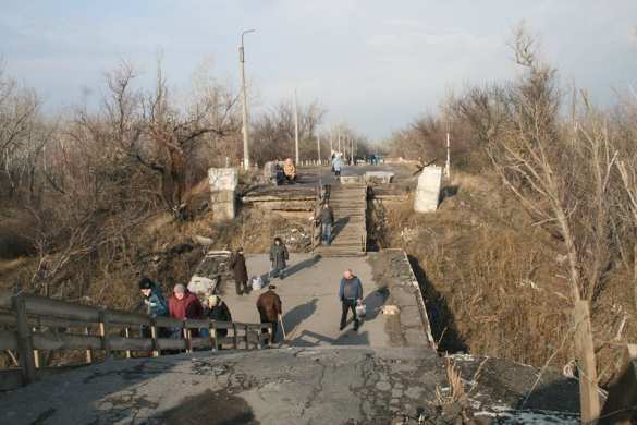 Новый Год на линии соприкосновения  — репортаж с приграничных территорий ЛНР (ФОТО) | Русская весна