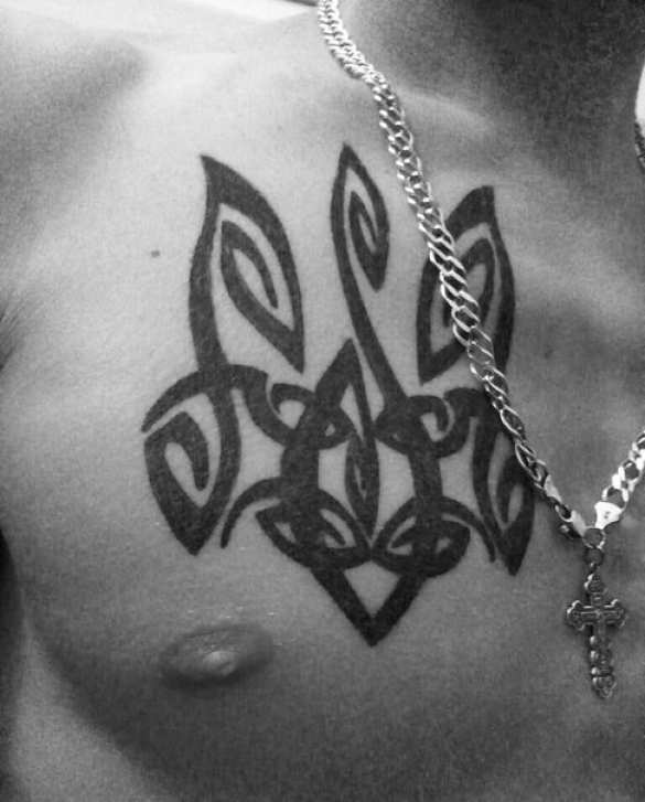 «Героям Слава!» на ягодицах: фотогалерея самых безумных «патриотических» тату | Русская весна