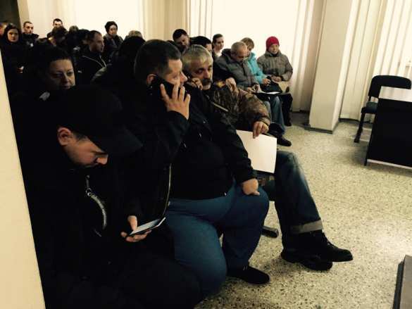 В Мариуполе каратели «поговорили» с судьей, и тот с травмами оказался в больнице (фото) | Русская весна