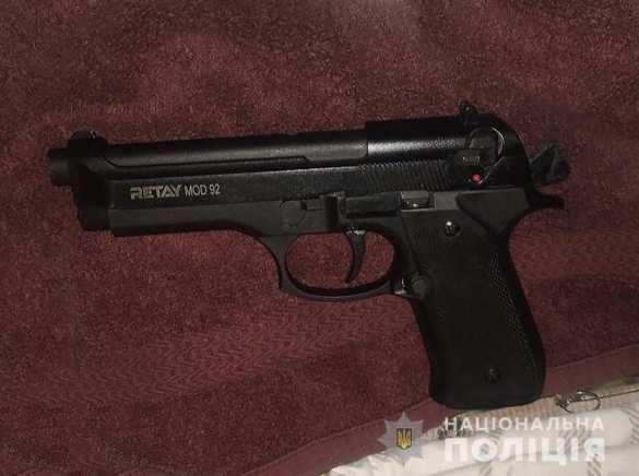 Пьяный «АТОшник» в Бердянске стрелял по игравшим на площадке детям (ФОТО, ВИДЕО) | Русская весна