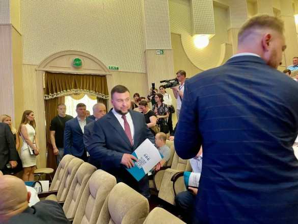 Выступление депутата Госдумы, предложившего приравнять регистрацию в ДНР к российской (ФОТО) | Русская весна