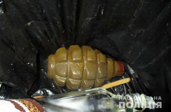 Пьяный украинец пришёл в кафе с гранатой (ФОТО) | Русская весна