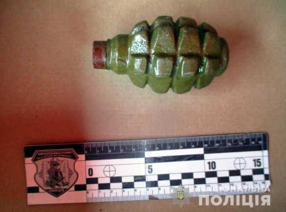 Пьяный украинец пришёл в кафе с гранатой (ФОТО) | Русская весна