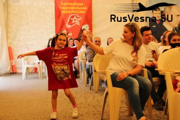 От героев былых времён: «Бессмертный полк» на авиабазе «Хмеймим» в Сирии (ФОТО) | Русская весна