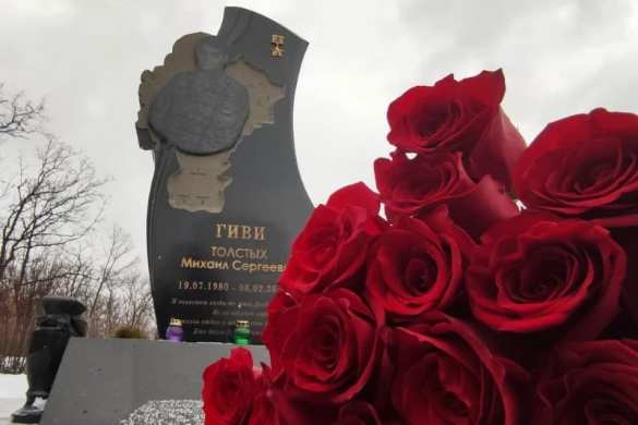 Мы должны дойти к той цели, за которую отдал жизнь Гиви, — глава ДНР (ФОТО) | Русская весна