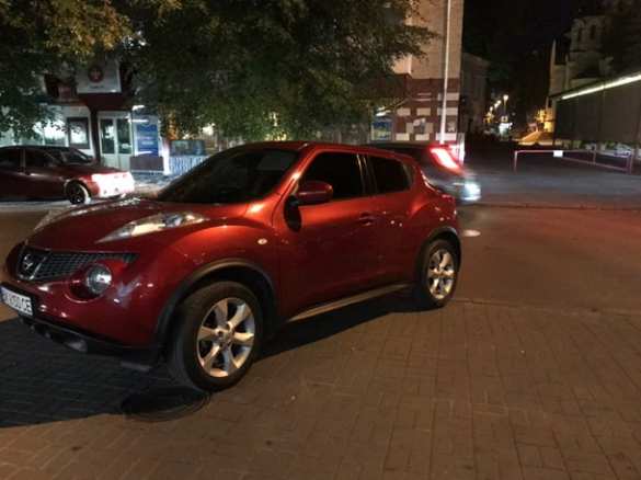 Пьяная сотрудница полиции сбила женщин в Ровно (ФОТО) | Русская весна