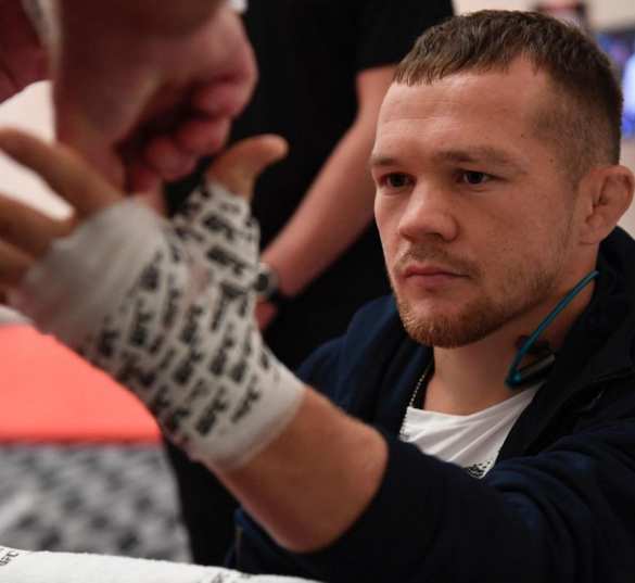 Россиянин стал чемпионом UFC — и это не Хабиб (ФОТО, ВИДЕО) | Русская весна