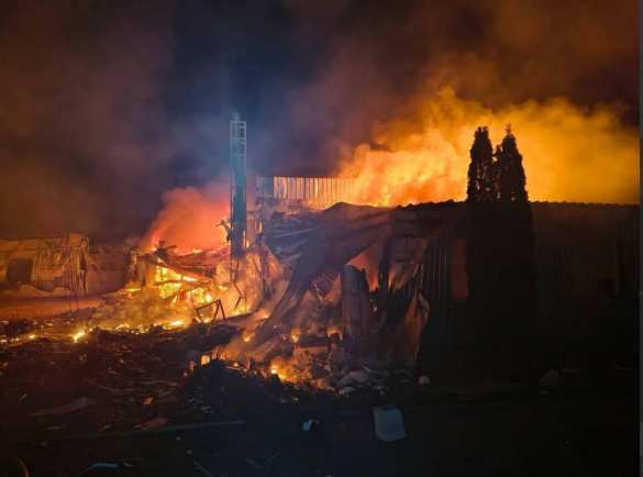 «Герани» ночью поразили 3 предприятия в Броварах Киевской области (ФОТО) | Русская весна