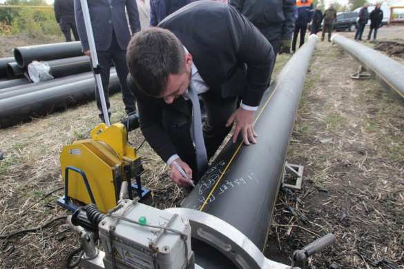 Глава ДНР проинспектировал ход строительства газопровода в Дебальцево (ФОТО, ВИДЕО) | Русская весна