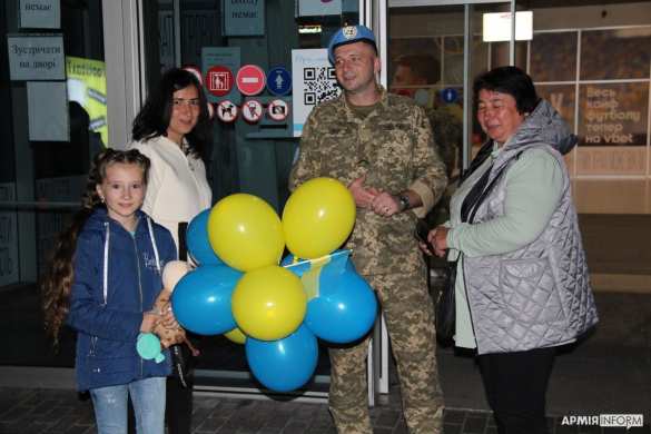 «Выполняли почётную миссию»: украинские военные вернулись из Африки (ФОТО) | Русская весна