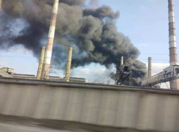Под Луганском ад: в Счастье горит ТЭС, идут сильнейшие обстрелы (ФОТО, ВИДЕО) | Русская весна