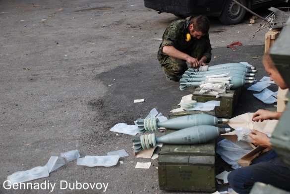 Артиллерийская атака отряда Моторолы на позиции украинских карателей (фото-лента) | Русская весна