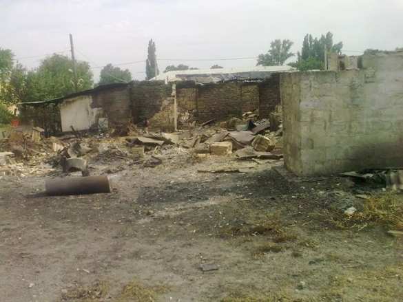 Mospino in fire: the shells of Fascists spare no home, no churches, no schools, no hospitals (video, photos) | Русская весна