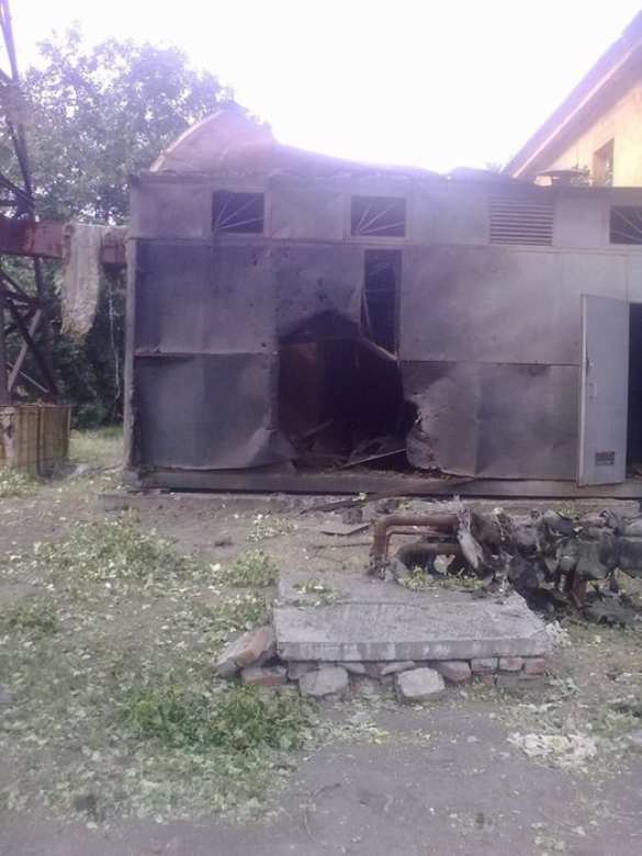 Моспино в огне: снаряды карателей не щадят ни дома, ни храмы, ни школы, ни больницы (видео, фото) | Русская весна