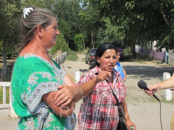 Под Мелитополем женщины перекрыли дорогу, протестуя против мобилизации (фото) | Русская весна