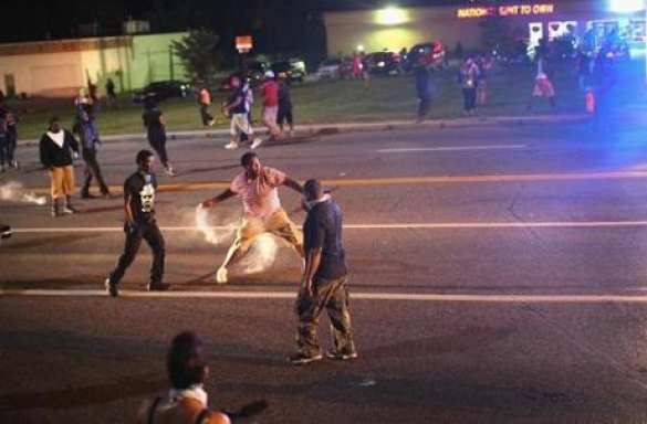 События в Фергюсоне показали, что США давно готовы воевать с собственным населением (фото, видео) | Русская весна