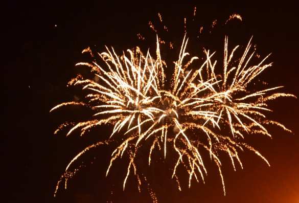 О чем говорила молодежь во время салюта в Донецке  | Русская весна