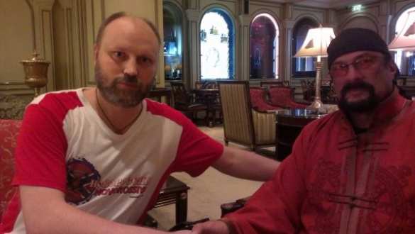 Стивен Сигал поддержал Новороссию (фото) | Русская весна