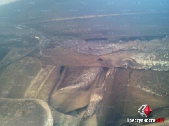 В Николаеве жгут машины с украинской символикой (фото) | Русская весна