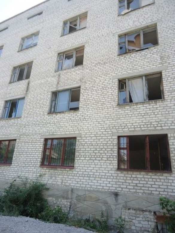 Лутугино в огне: взорванные дома, поврежденные церкви, сожженные здания (Фотолента) | Русская весна