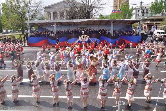 Держим курс на единство русских, — глава ДНР (ФОТО) | Русская весна