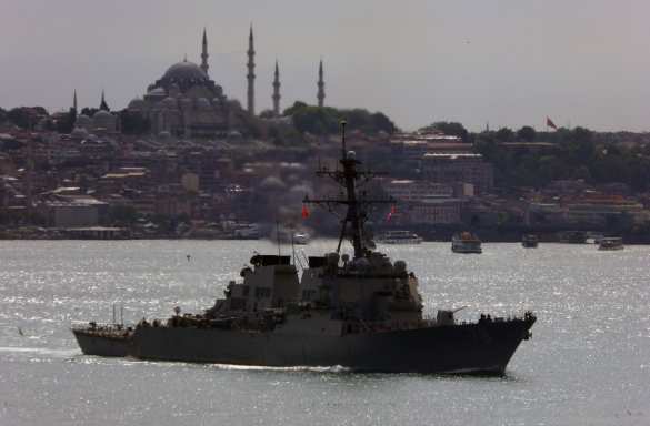 «Большой брат нас спасёт»: Кадры эсминца США, входящего в Чёрное море, взволновали украинские и турецкие соцсети (ФОТО, ВИДЕО) | Русская весна