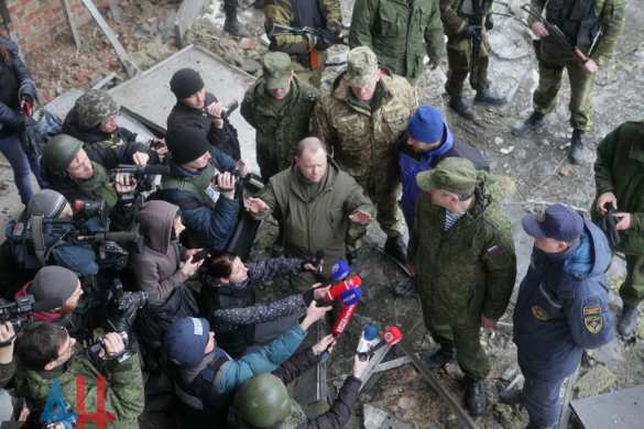 Экскурсия в ад: минобороны ДНР показало журналистам и представителям ОБСЕ руины Донецкого аэропорта (ФОТО) | Русская весна