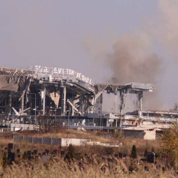 Танковая атака на аэропорт успешно отбита бойцами ДНР (фото-лента) | Русская весна