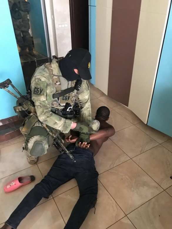 В Киеве мошенники выманили у гражданки США $1,5 млн (ФОТО) | Русская весна