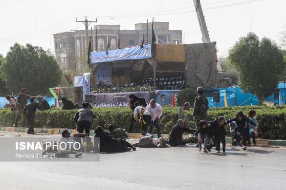 Кровавая бойня: боевики расстреляли военный парад в Иране, десятки убитых и раненых (+ФОТО, ВИДЕО 18+) | Русская весна
