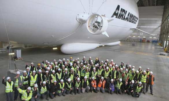 Крупнейшее в мире воздушное судно совершило первый полет (ФОТО, ВИДЕО) | Русская весна